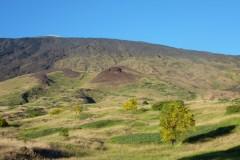 Etna hrající všemi barvami