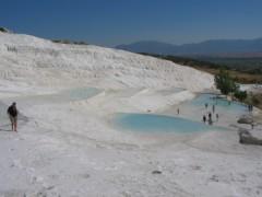 Pamukkale neboli Bavlněný hrad celý z travertinu